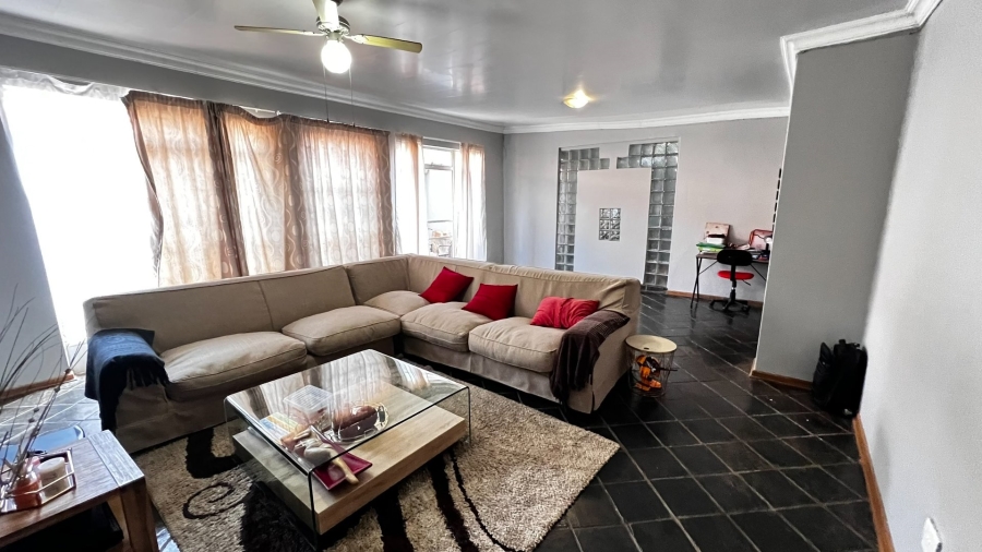 9 Bedroom Property for Sale in Waverley Free State